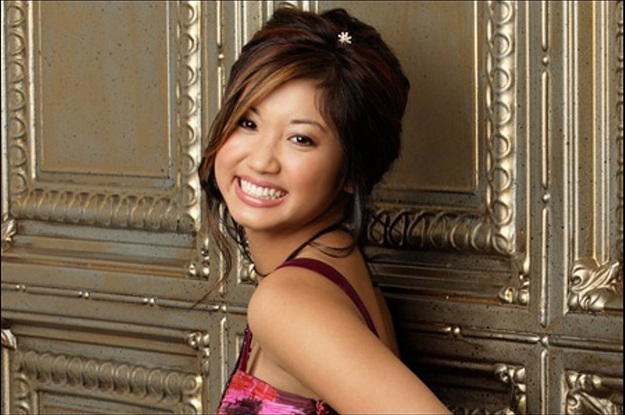 20-signs-you-might-be-london-tipton-from-the-suit-2-30169-1424370368-9_dblbig.jpg